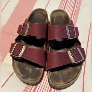 Burgundy Birkenstocks Arizona Women’s Size 39